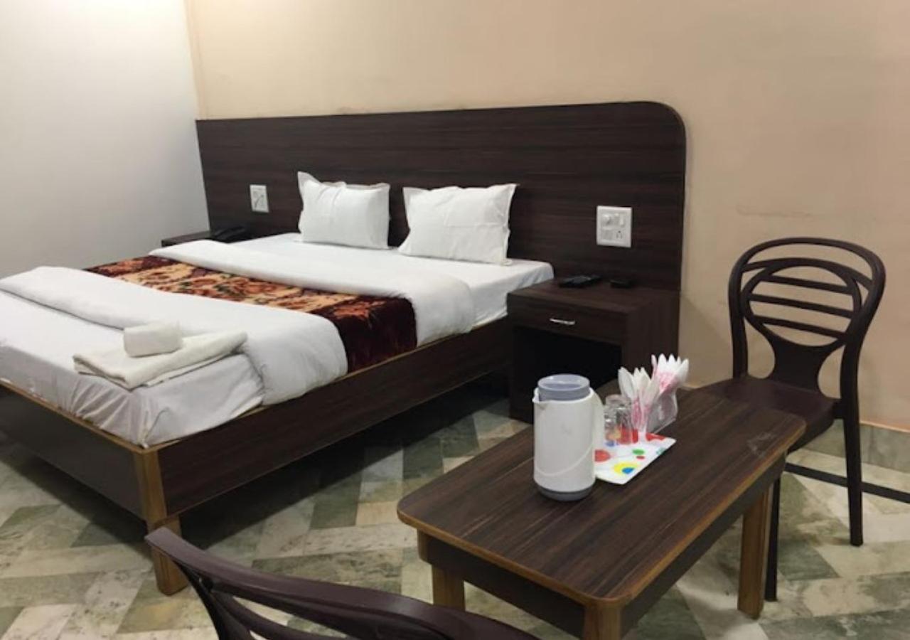 Liberty Guest House Варанасі Екстер'єр фото